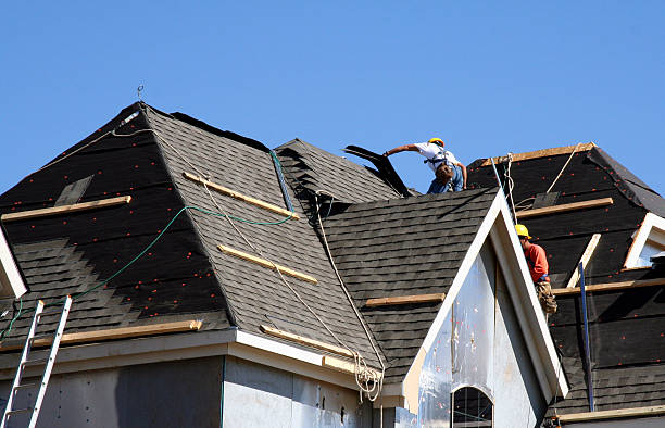 Best Emergency Roof Repair  in Mishicot, WI
